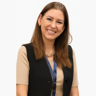 Dra. Cynthia Carolina Vázquez de López Moreira