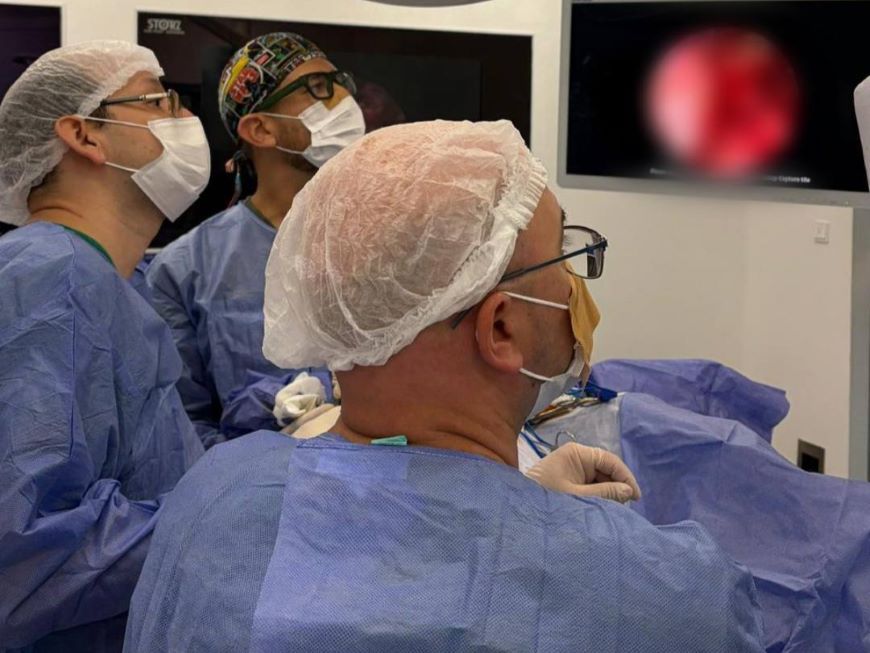 En Itapúa realizan primera compleja extirpación de tumor cerebral asistida con endoscopia