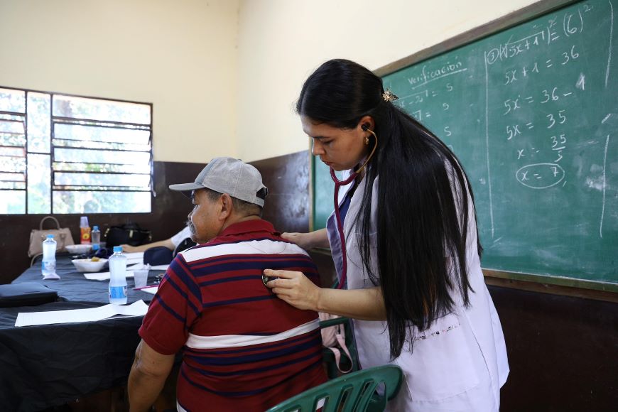 Alto Paraná: atención extramural beneficia a más de 100 personas en Mbaracayú