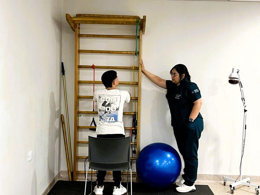 Pacientes del Hospital General de Itap&uacute;a se benefician con atenci&oacute;n en fisioterapia y rehabilitaci&oacute;n