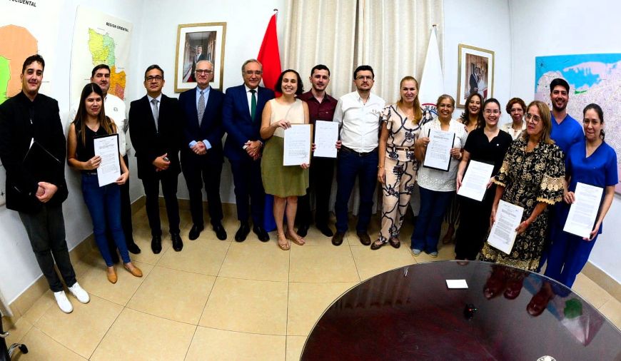 Por primera vez, m&eacute;dicos residentes reciben becas de investigaci&oacute;n para formaci&oacute;n en Espa&ntilde;a