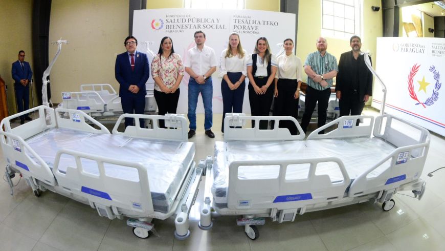 Salud fortalece terapias y urgencias con entrega de camas hospitalarias el&eacute;ctricas